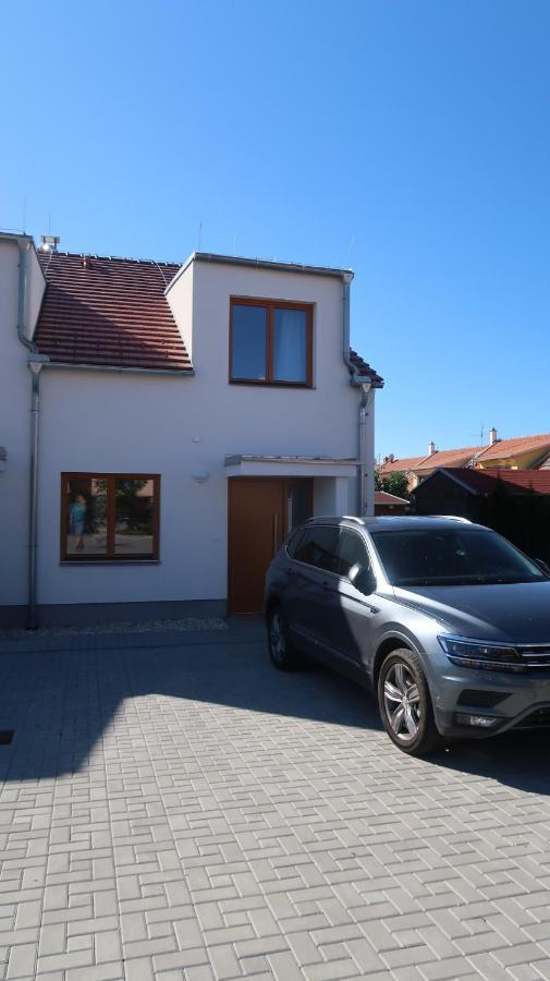 Veritas House Mikulov Exterior foto